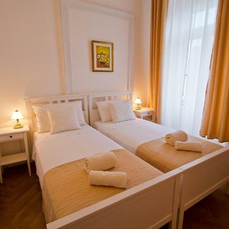 Golden Rooms Bed&Breakfast Triest Exterior foto