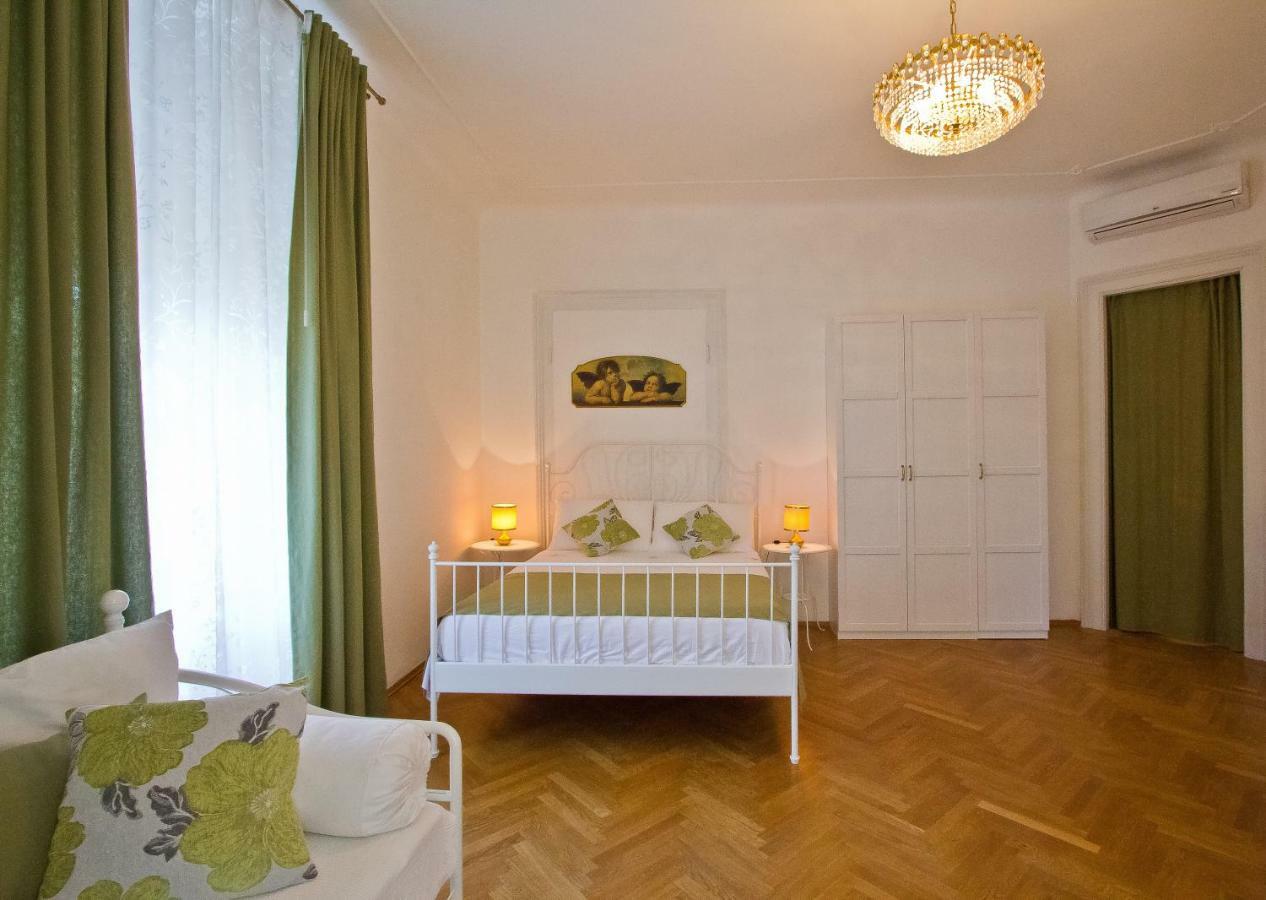 Golden Rooms Bed&Breakfast Triest Exterior foto