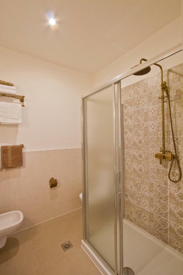 Golden Rooms Bed&Breakfast Triest Exterior foto